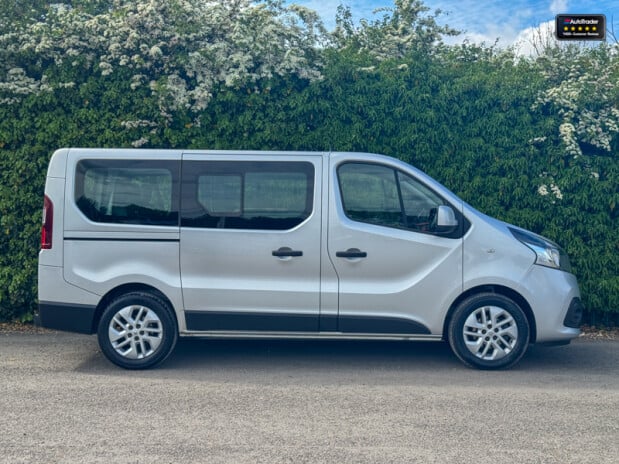 Renault Trafic 1.6 dCi ENERGY 27 Sport Nav Minibus Double Cab 5dr Diesel Manual SWB Euro 6 30
