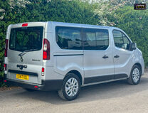 Renault Trafic 1.6 dCi ENERGY 27 Sport Nav Minibus Double Cab 5dr Diesel Manual SWB Euro 6 3