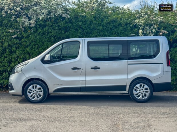 Renault Trafic 1.6 dCi ENERGY 27 Sport Nav Minibus Double Cab 5dr Diesel Manual SWB Euro 6 31