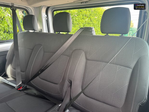 Renault Trafic 1.6 dCi ENERGY 27 Sport Nav Minibus Double Cab 5dr Diesel Manual SWB Euro 6 9