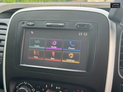 Renault Trafic 1.6 dCi ENERGY 27 Sport Nav Minibus Double Cab 5dr Diesel Manual SWB Euro 6 17