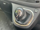Renault Trafic 1.6 dCi ENERGY 27 Sport Nav Minibus Double Cab 5dr Diesel Manual SWB Euro 6 25