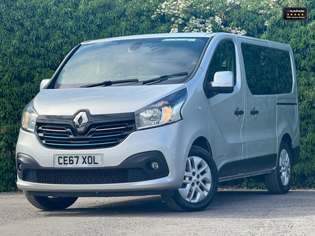 Renault Trafic 1.6 dCi ENERGY 27 Sport Nav Minibus Double Cab 5dr Diesel Manual SWB Euro 6