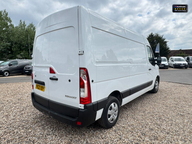 Renault Master MWB L2H2 Medium Roof 35 Business Plus Dci Air Con EURO 6 6