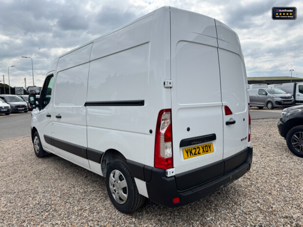 Renault Master MWB L2H2 Medium Roof 35 Business Plus Dci Air Con EURO 6 10