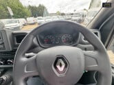 Renault Master MWB L2H2 Medium Roof 35 Business Plus Dci Air Con EURO 6 16