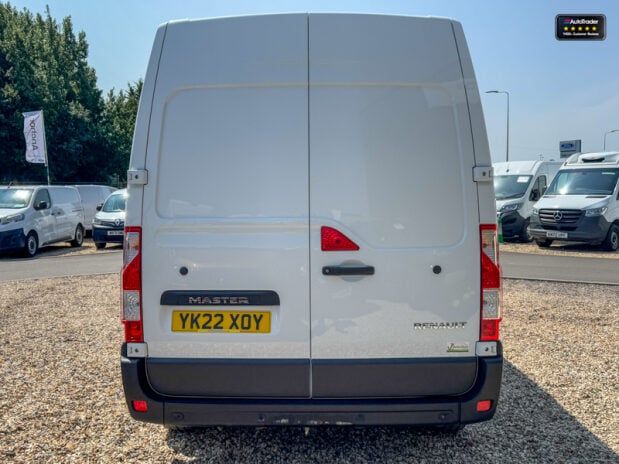 Renault Master MWB L2H2 Medium Roof 35 Business Plus Dci Air Con EURO 6 7
