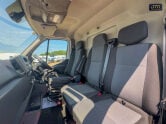 Renault Master MWB L2H2 Medium Roof 35 Business Plus Dci Air Con EURO 6 13