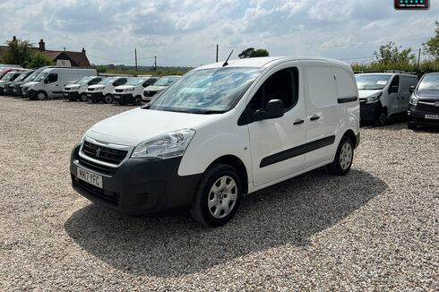 Peugeot Partner SWB L1H1 Low Roof Blue Hdi Professional Air Con Sensors EURO 6 NO VAT