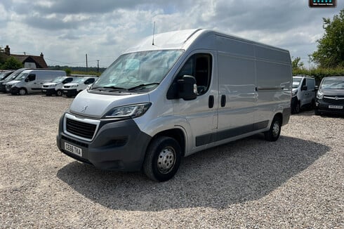 Peugeot Boxer LWB L3H2 Medium Roof Professional Air Con Nav Sensors EURO 6 NO VAT