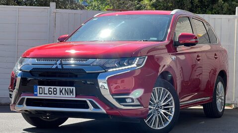 Mitsubishi Outlander (Sold) 2.4h TwinMotor 13.8kWh 4h SUV 5dr Petrol Plug-in Hybrid CVT 4WD Euro 