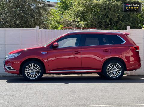 Mitsubishi Outlander (Sold) 2.4h TwinMotor 13.8kWh 4h SUV 5dr Petrol Plug-in Hybrid CVT 4WD Euro 6