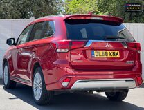 Mitsubishi Outlander (Sold) 2.4h TwinMotor 13.8kWh 4h SUV 5dr Petrol Plug-in Hybrid CVT 4WD Euro 7
