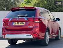 Mitsubishi Outlander (Sold) 2.4h TwinMotor 13.8kWh 4h SUV 5dr Petrol Plug-in Hybrid CVT 4WD Euro 4