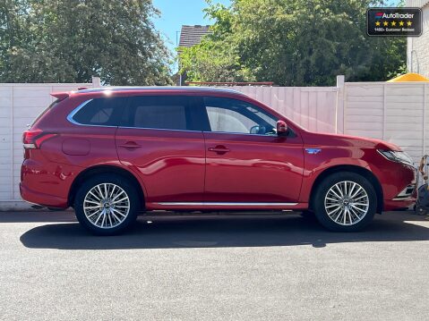 Mitsubishi Outlander (Sold) 2.4h TwinMotor 13.8kWh 4h SUV 5dr Petrol Plug-in Hybrid CVT 4WD Euro 5
