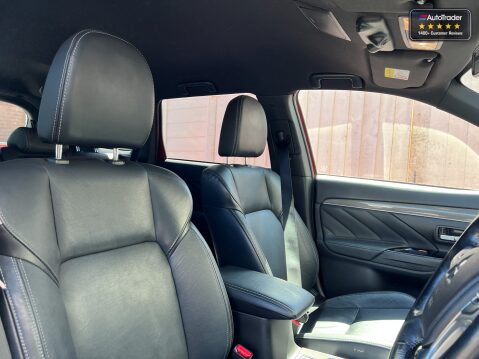 Mitsubishi Outlander (Sold) 2.4h TwinMotor 13.8kWh 4h SUV 5dr Petrol Plug-in Hybrid CVT 4WD Euro 10