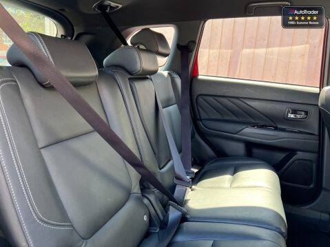 Mitsubishi Outlander (Sold) 2.4h TwinMotor 13.8kWh 4h SUV 5dr Petrol Plug-in Hybrid CVT 4WD Euro 12