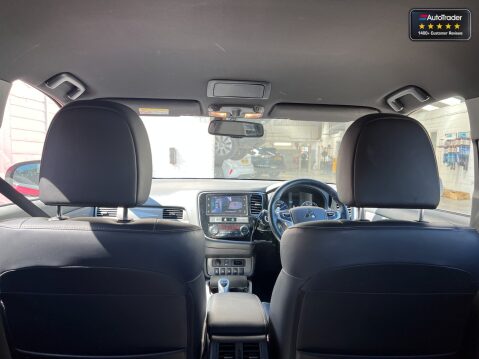 Mitsubishi Outlander (Sold) 2.4h TwinMotor 13.8kWh 4h SUV 5dr Petrol Plug-in Hybrid CVT 4WD Euro 17