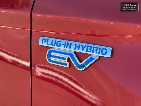 Mitsubishi Outlander (Sold) 2.4h TwinMotor 13.8kWh 4h SUV 5dr Petrol Plug-in Hybrid CVT 4WD Euro 23