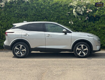 Nissan Qashqai 1.3 DIG-T MHEV N-Connecta SUV 5dr Petrol Hybrid Manual Euro 6 (s/s) (140 ps 31