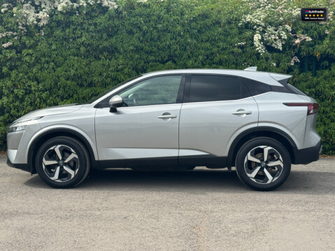Nissan Qashqai 1.3 DIG-T MHEV N-Connecta SUV 5dr Petrol Hybrid Manual Euro 6 (s/s) (140 ps 32