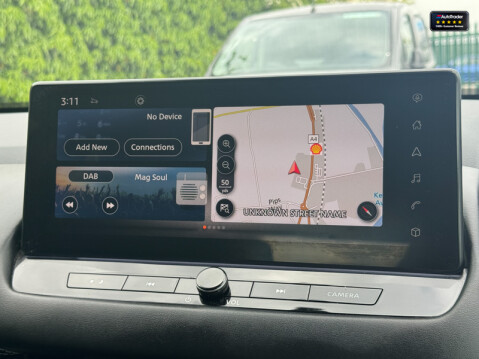 Nissan Qashqai 1.3 DIG-T MHEV N-Connecta SUV 5dr Petrol Hybrid Manual Euro 6 (s/s) (140 ps 18