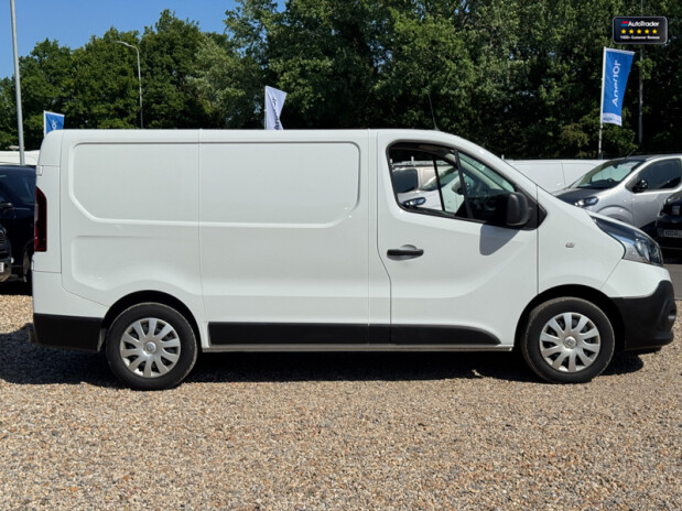 Renault Trafic SWB L1H1 [SOLD CR] Sl28 Business Plus Energy Dci Air Con Sensors EURO 6 5