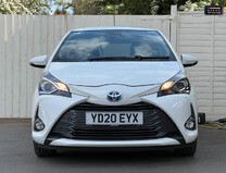 Toyota Yaris 1.5 VVT-h Y20 Bi-tone Hatchback 5dr Petrol Hybrid E-CVT Euro 6 (s/s) (100 p 2