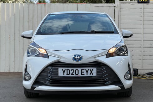 Toyota Yaris 1.5 VVT-h Y20 Bi-tone Hatchback 5dr Petrol Hybrid E-CVT Euro 6 (s/s) (100 p