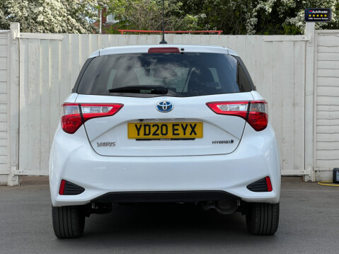 Toyota Yaris 1.5 VVT-h Y20 Bi-tone Hatchback 5dr Petrol Hybrid E-CVT Euro 6 (s/s) (100 p 8
