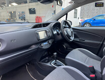 Toyota Yaris 1.5 VVT-h Y20 Bi-tone Hatchback 5dr Petrol Hybrid E-CVT Euro 6 (s/s) (100 p 14