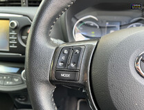Toyota Yaris 1.5 VVT-h Y20 Bi-tone Hatchback 5dr Petrol Hybrid E-CVT Euro 6 (s/s) (100 p 20