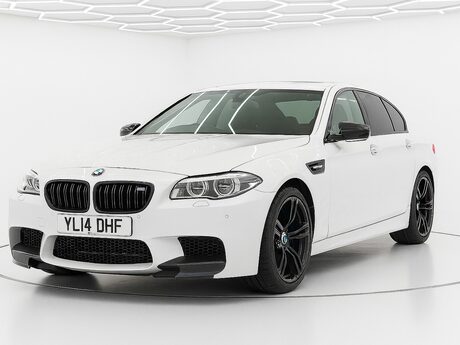 BMW M5 4.4 V8 Saloon 4dr Petrol DCT Euro 5 (s/s) (560 ps)[Tadley]
