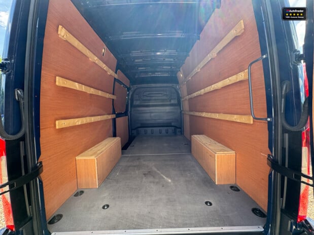 Mercedes-Benz Sprinter MWB L2H2 Medium Roof 317 Cdi Progressive Camera Tow Bar EURO 6 9