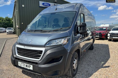 Peugeot Boxer XLWB L4H2 Medium Roof 435 Professional Air Con Nav Sensors EURO 6
