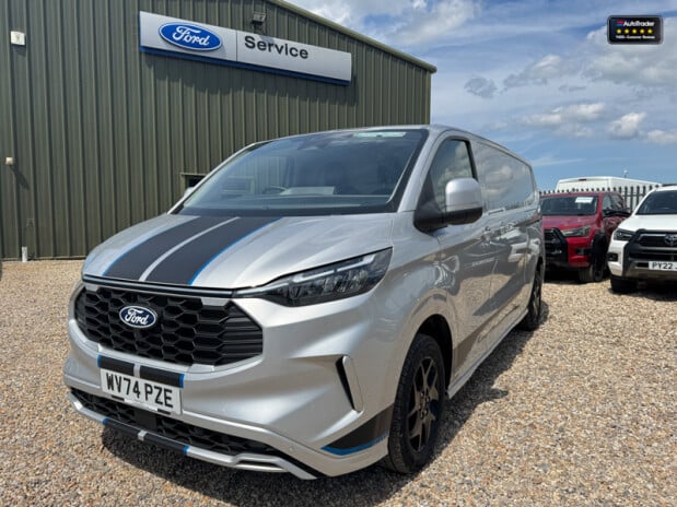 Ford Transit Custom AUTO LWB L2H1 Low Roof 300 Sport Alloys Air Con Cam Sensors EURO 6 2