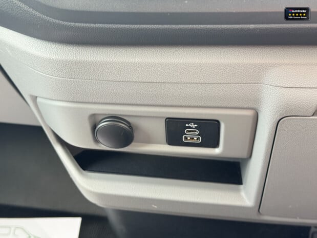 Ford Transit Custom AUTO LWB L2H1 Low Roof 300 Sport Alloys Air Con Cam Sensors EURO 6 40
