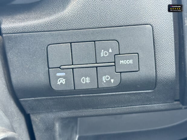 Vauxhall Movano LWB L3H3 [SOLD KH] F3500 Prime Air Con Navigation Sensors EURO 6 23