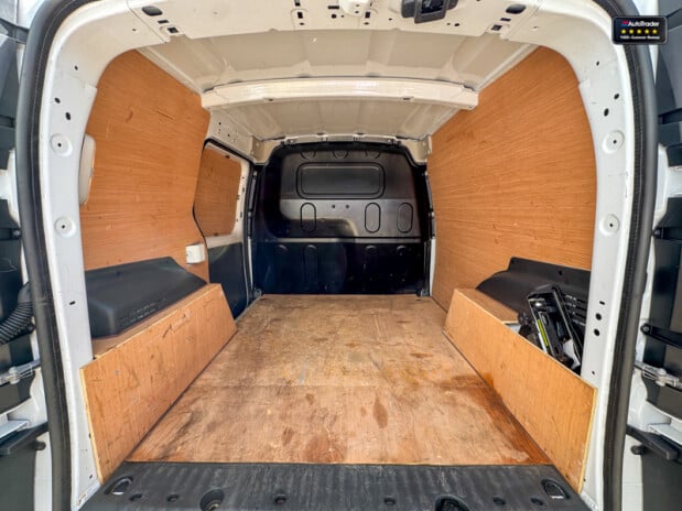 Renault Kangoo MWB L2H1 Ml19 Business Energy Dci Bulkhead EURO 6 9