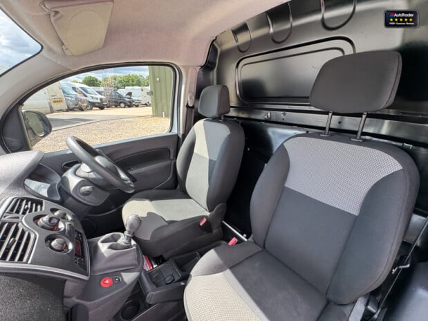 Renault Kangoo MWB L2H1 Ml19 Business Energy Dci Bulkhead EURO 6 13