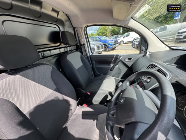 Renault Kangoo MWB L2H1 Ml19 Business Energy Dci Bulkhead EURO 6 14