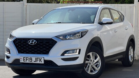Hyundai TUCSON 1.6 GDi S Connect SUV 5dr Petrol Manual Euro 6 (s/s) (132 ps)[Tadley] 