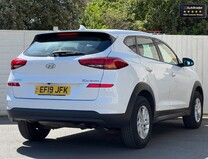 Hyundai TUCSON 1.6 GDi S Connect SUV 5dr Petrol Manual Euro 6 (s/s) (132 ps)[Tadley] 7