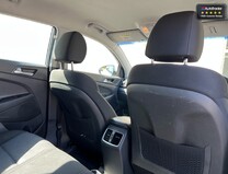 Hyundai TUCSON 1.6 GDi S Connect SUV 5dr Petrol Manual Euro 6 (s/s) (132 ps)[Tadley] 11