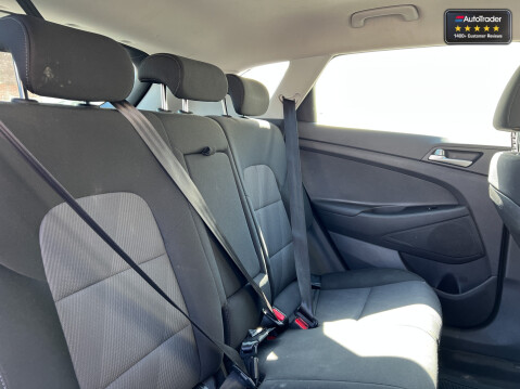 Hyundai TUCSON 1.6 GDi S Connect SUV 5dr Petrol Manual Euro 6 (s/s) (132 ps)[Tadley] 12