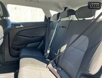 Hyundai TUCSON 1.6 GDi S Connect SUV 5dr Petrol Manual Euro 6 (s/s) (132 ps)[Tadley] 19