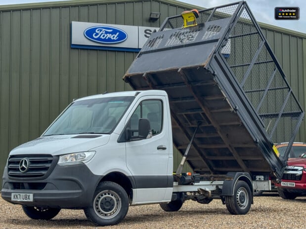 Mercedes-Benz Sprinter Tipper MWB L2 315 Cdi Progressive Cruise Tow Bar EURO 6 1