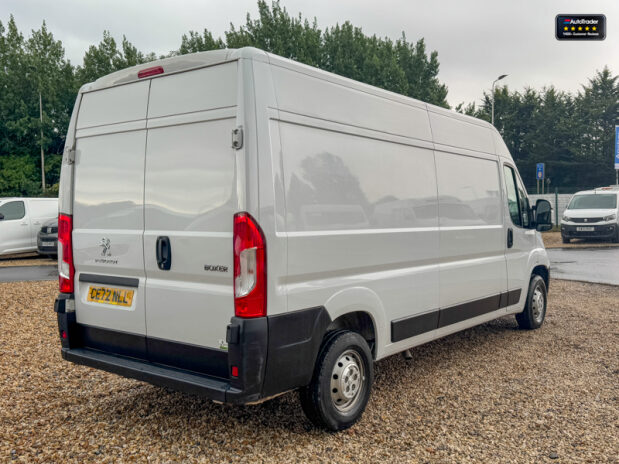 Peugeot Boxer LWB L3H2 Medium Roof Bluehdi 335 Professional Air Con Cruise Nav EURO 6 6