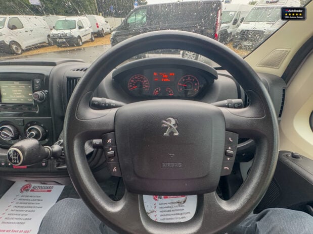 Peugeot Boxer LWB L3H2 Medium Roof Bluehdi 335 Professional Air Con Cruise Nav EURO 6 16