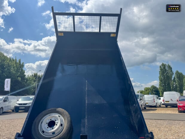 Isuzu Grafter Tipper AUTO N35.125Se Tow Bar EURO 6 9